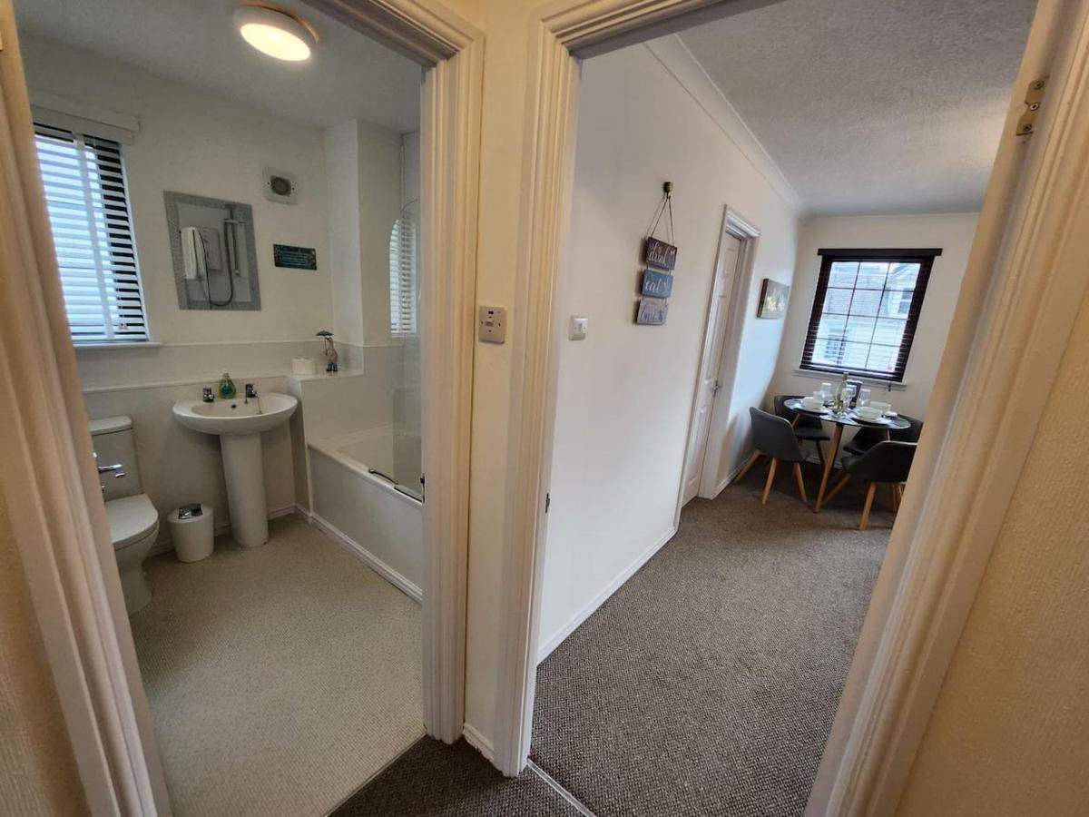 10 Ladyknowe Court Apartment Мофат Екстериор снимка